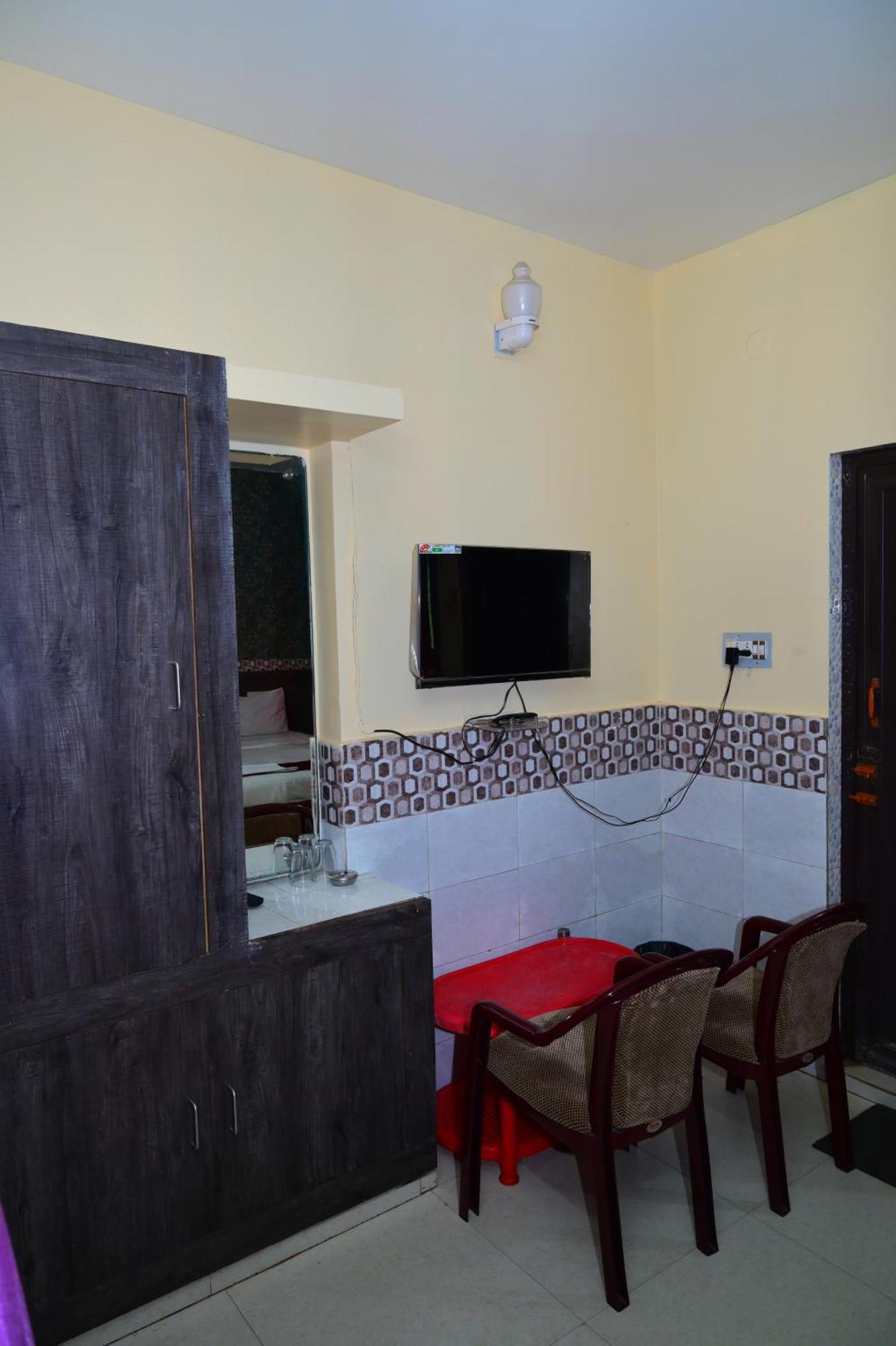 Mor Hotel Beach Heaven-স্বর্গদ্বার গোল্ডেন বিচ এবং মন্দিরের কাছে হোটেল বিচ হেভেন- Near Golden Beach & Temple Best Selling & Best Choice Of Travellers Puri Εξωτερικό φωτογραφία